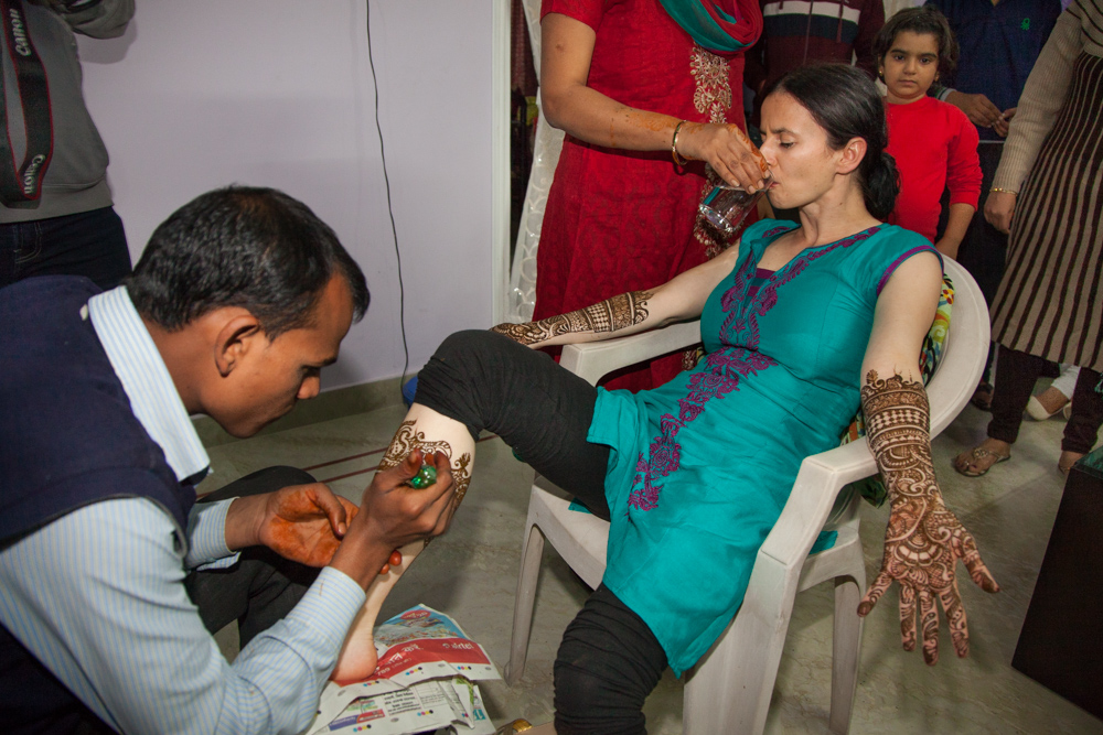 Ritual of Henna, Mehndi, Mehndi-Ritual, Henna-Abend, Henna-Bemalung, Wedding India, Indien Reisefotografie Travel, indische Hochzeit, Zeremonie