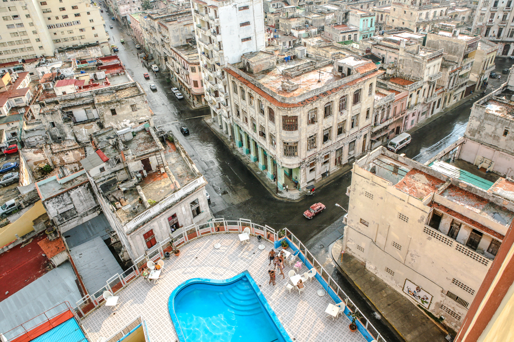 Kuba Havanna Habana Fotograf Pool Hotel Deauville