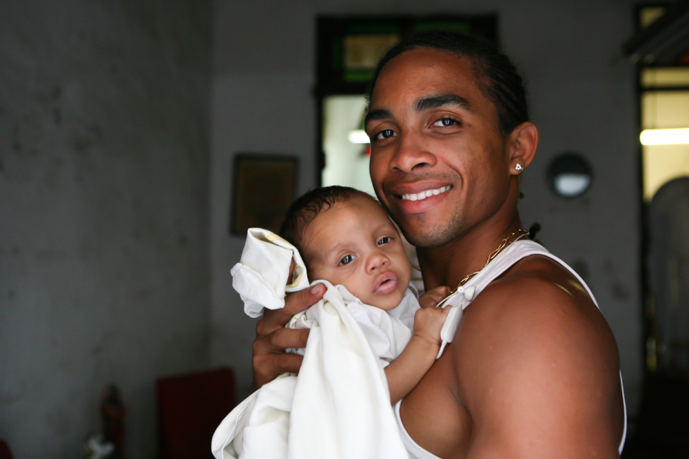 Kuba Havanna Habana Fotograf people Baby Vater-1