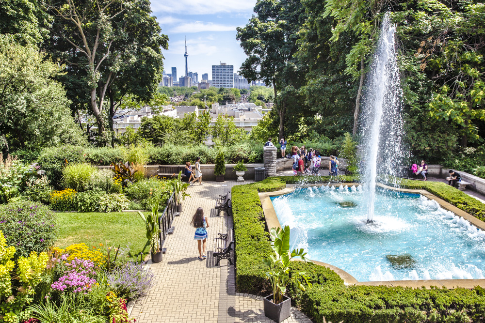 kanada-toronto-fotograf-photographer-casa-loma-garten-park-blick-skyline-sir-henry-pellet-sehenswu%cc%88rdigkeit